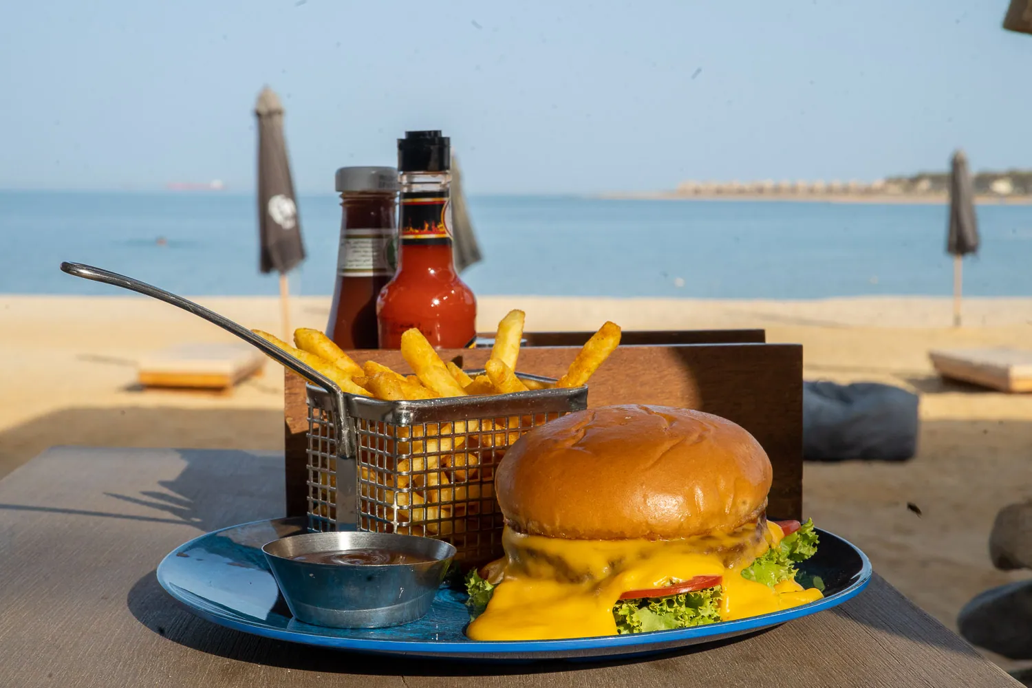 Burger by the beach in sokhna