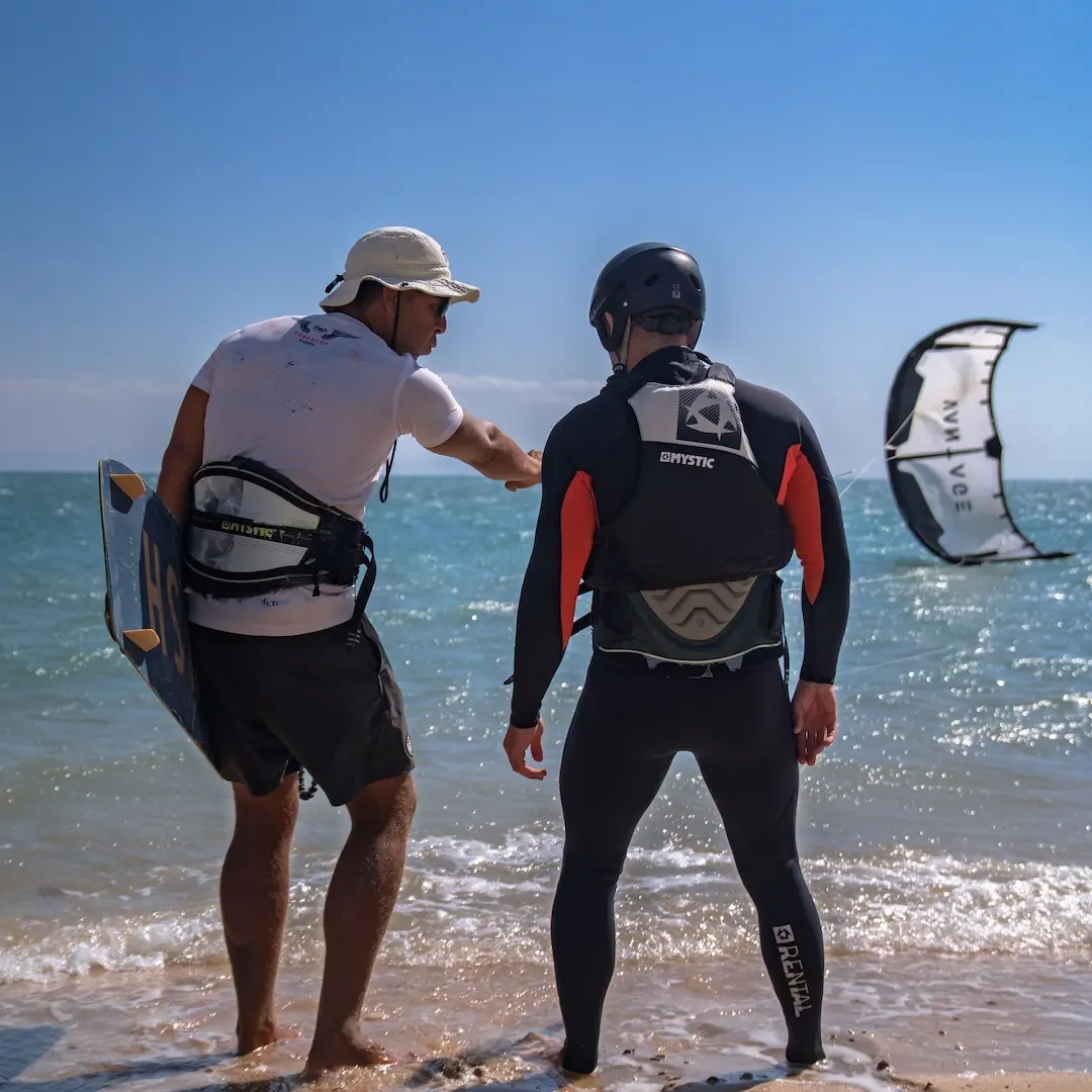 Kitesurfing lesson at Fins, Sokhna