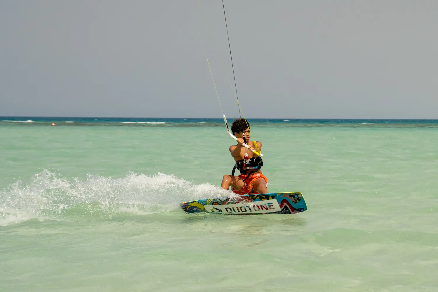 Beginner kitesurfing course