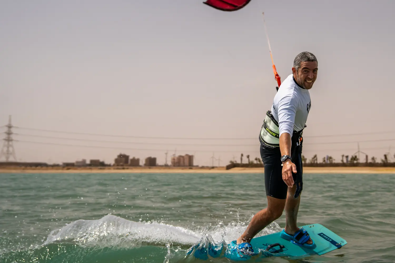 Beginner kitesurfing course